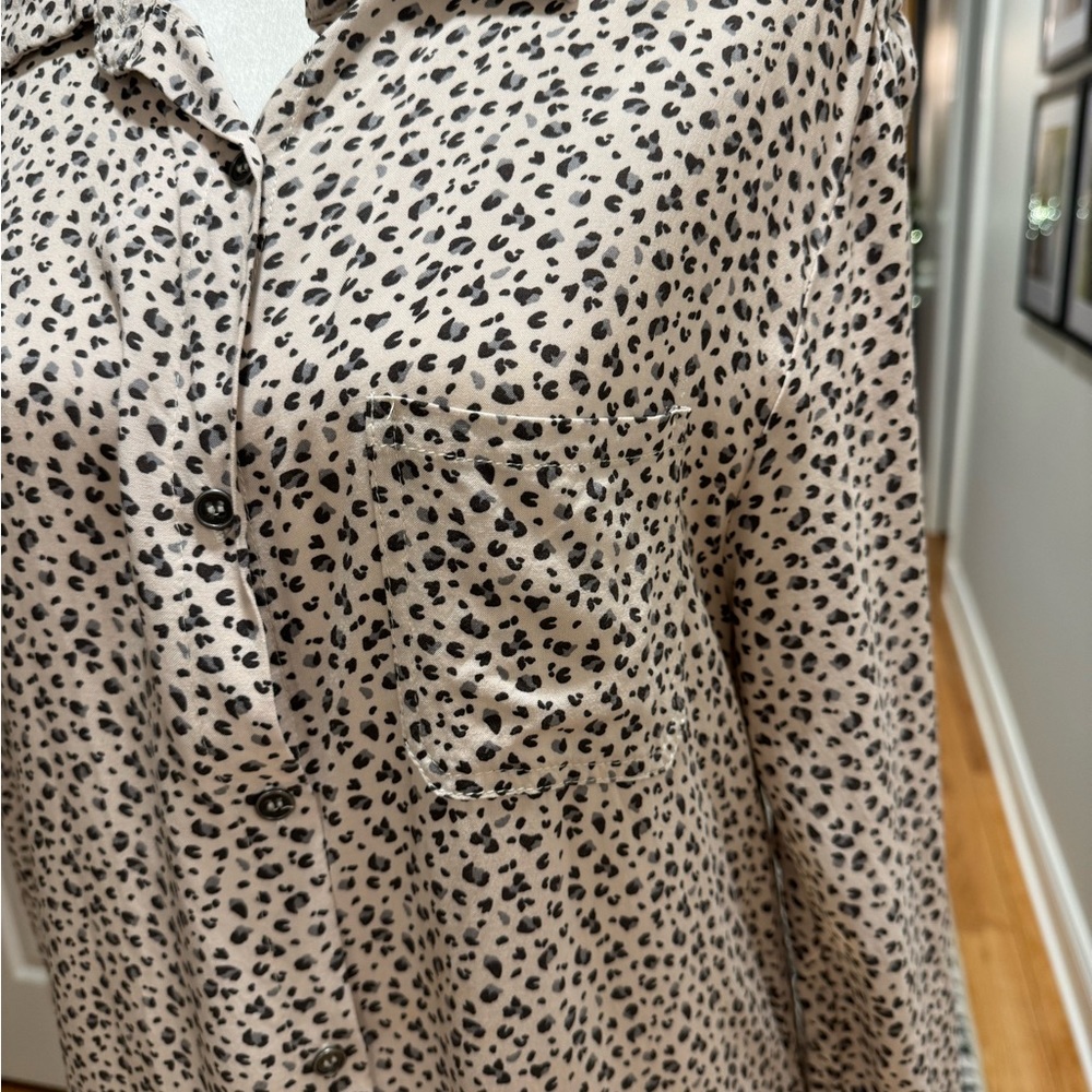 Aura Leopard Button Front Maxi Shirt Dress - Picture 5 of 10